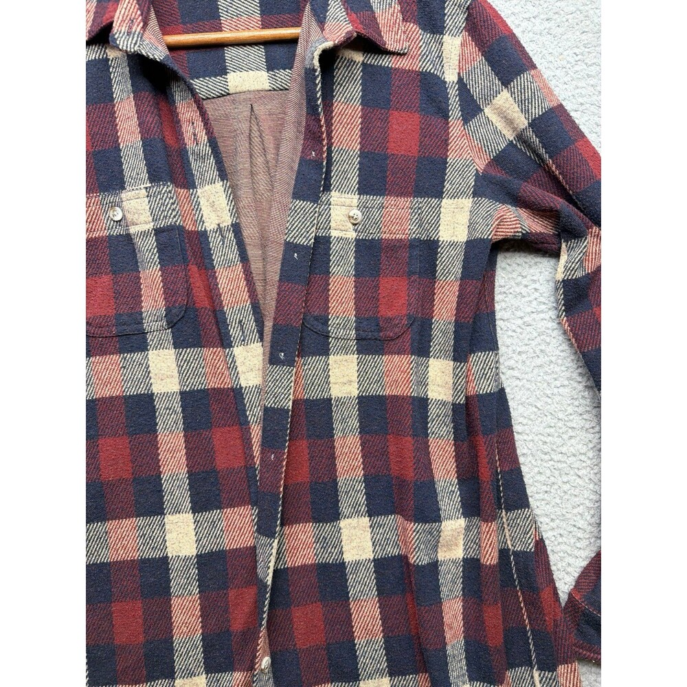 Faherty Legend button down sweater in plaid sz medium - Picture 3 of 9